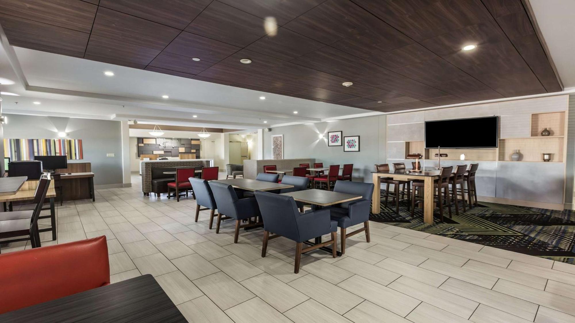 Holiday Inn Express & Suites-Regina-South By Ihg Exterior photo